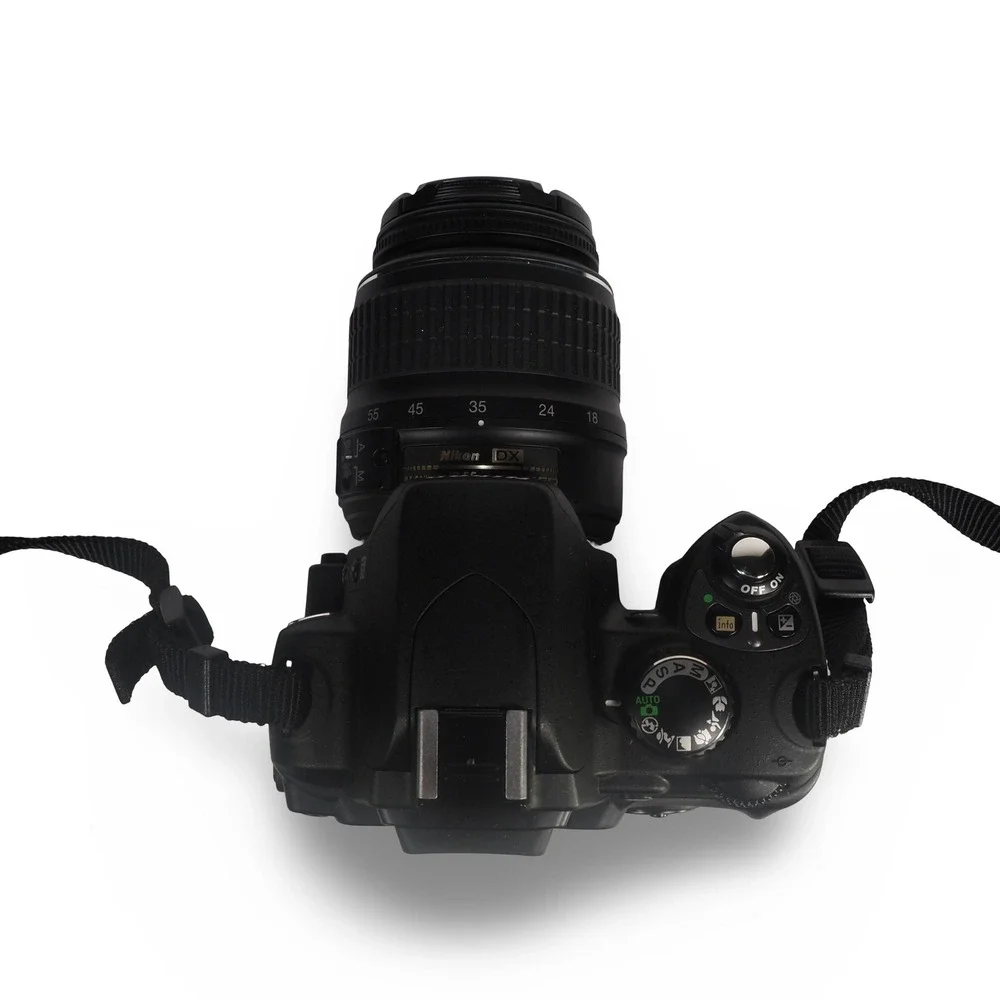 Nikon D40 DSLR Camera Bundle Shutter Count 109 Black‎ 18-55mm 55-200mm Lenses